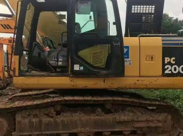 Polres Kuansing Sita 1 Unit Alat Berat Excavator dari Pelaku PETI